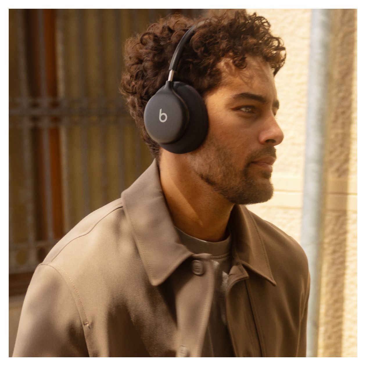 Beats 360 Over Ear Bluetooth Kopfhörer kabellos IPX4 USB Typ-C  (Schwarz) 