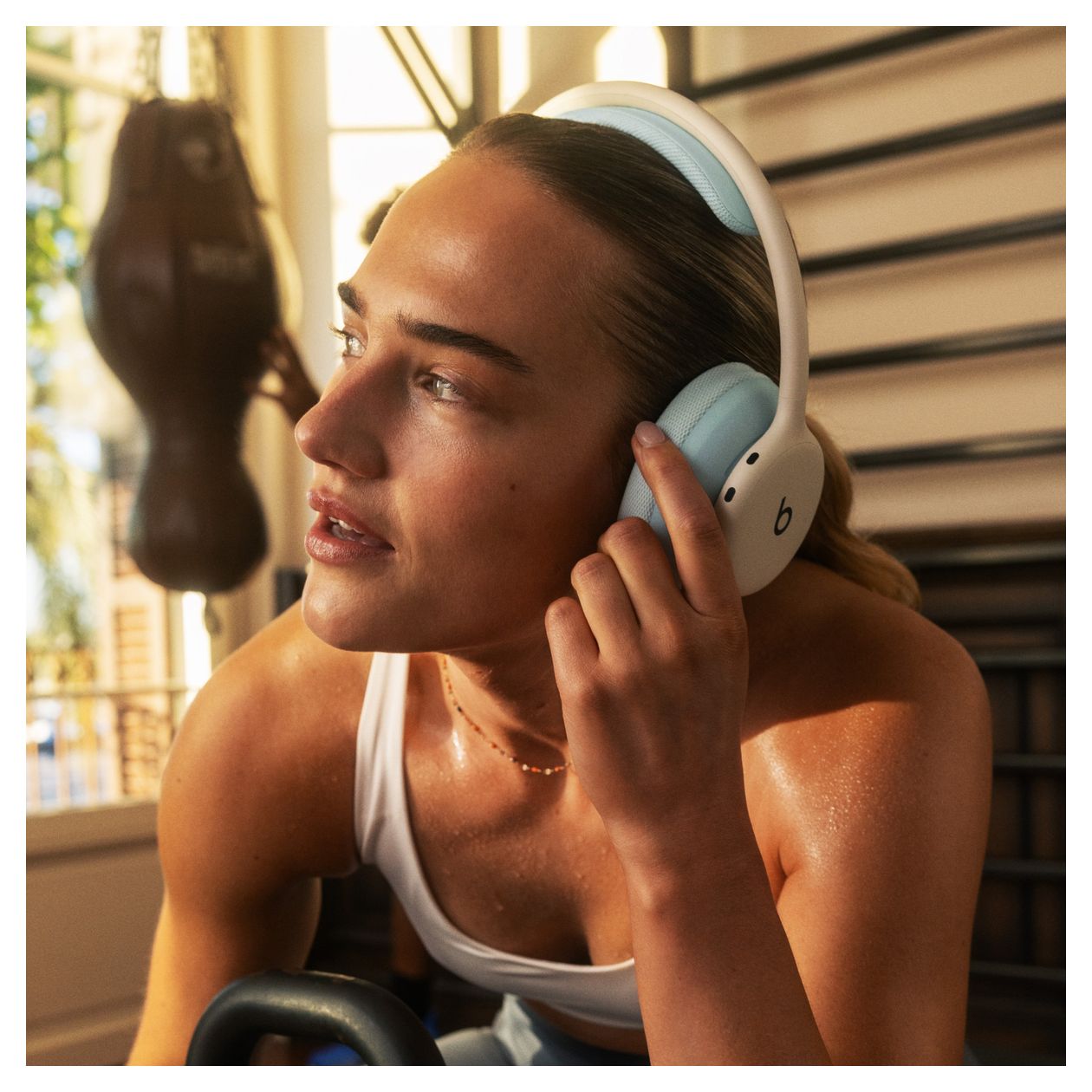 Beats 360 Over Ear Bluetooth Kopfhörer kabellos IPX4 USB Typ-C  (Weiß) 