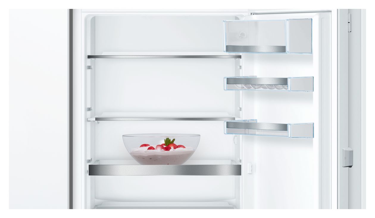 Serie 6 KIS77AFE0 169 l / 62 l 158 cm Einbau Kühl-/Gefrierkombination 207 kWh 