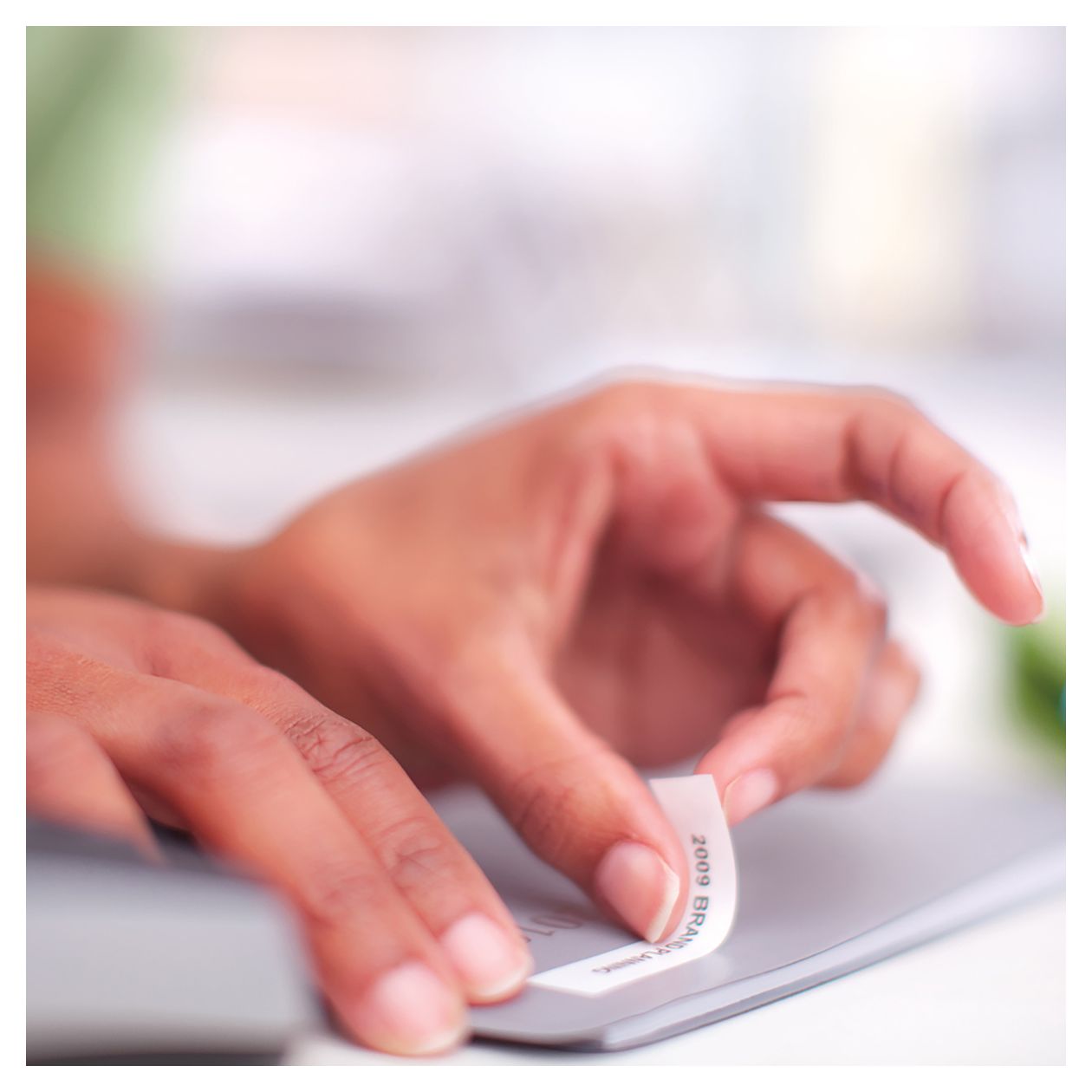 DYMO Original D1-Etikettenband | schwarz auf weiß | 12 mm x 7 m | selbstklebendes Schriftband | für LabelManager-Beschriftungsgerät | 10 Etikettenkassetten 