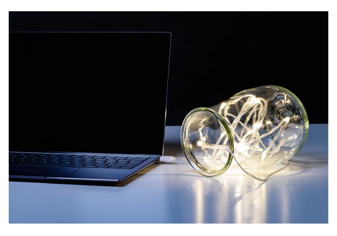 012347 Lichterkette LED Universalstreifenleuchte 2000 mm Warmweiß USB 