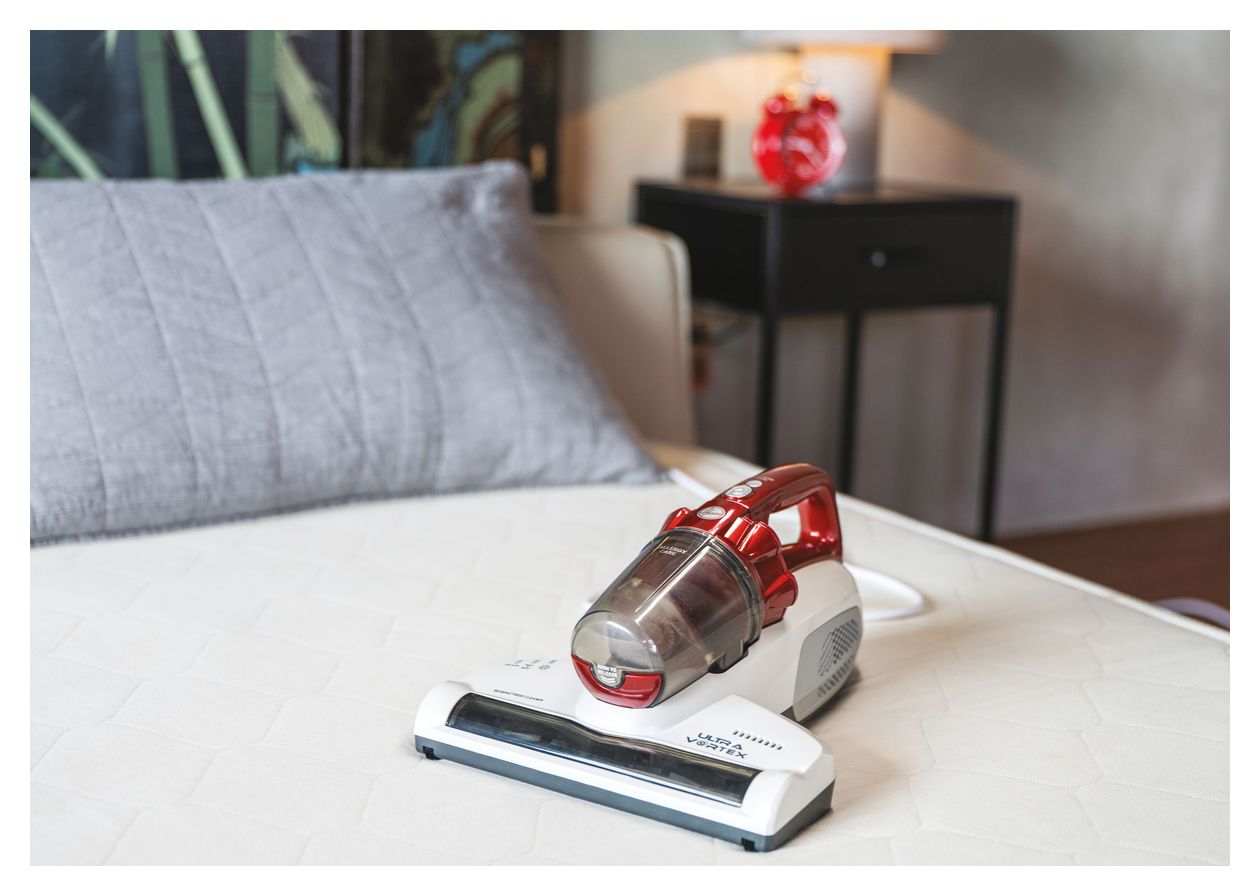 MBC500UV Milbensauger Handstaubsauger Beutellos  (Rot) 