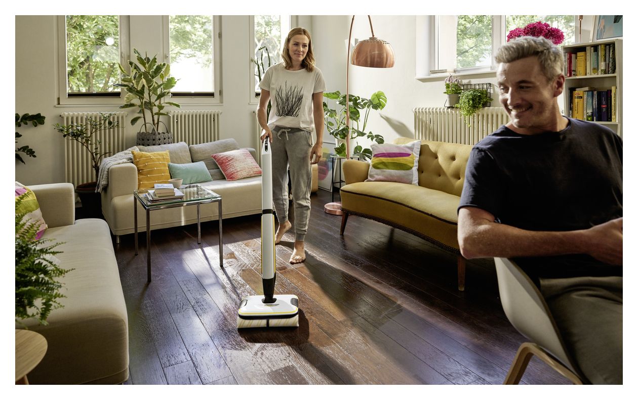 FC7 Cordless Naß-/Trockensauger bis 45 min Laufzeit 2,85 Ah bis 0,2 l Schmutzwasser Beutellos 