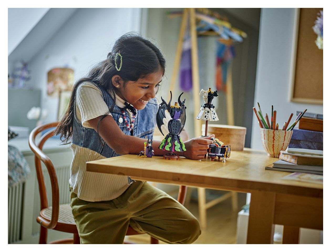 Die Kleider von Malefiz und Cruella De Vil 