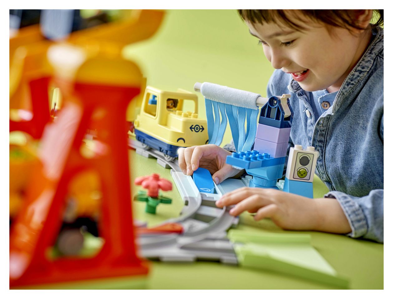 Große interaktive Eisenbahn 