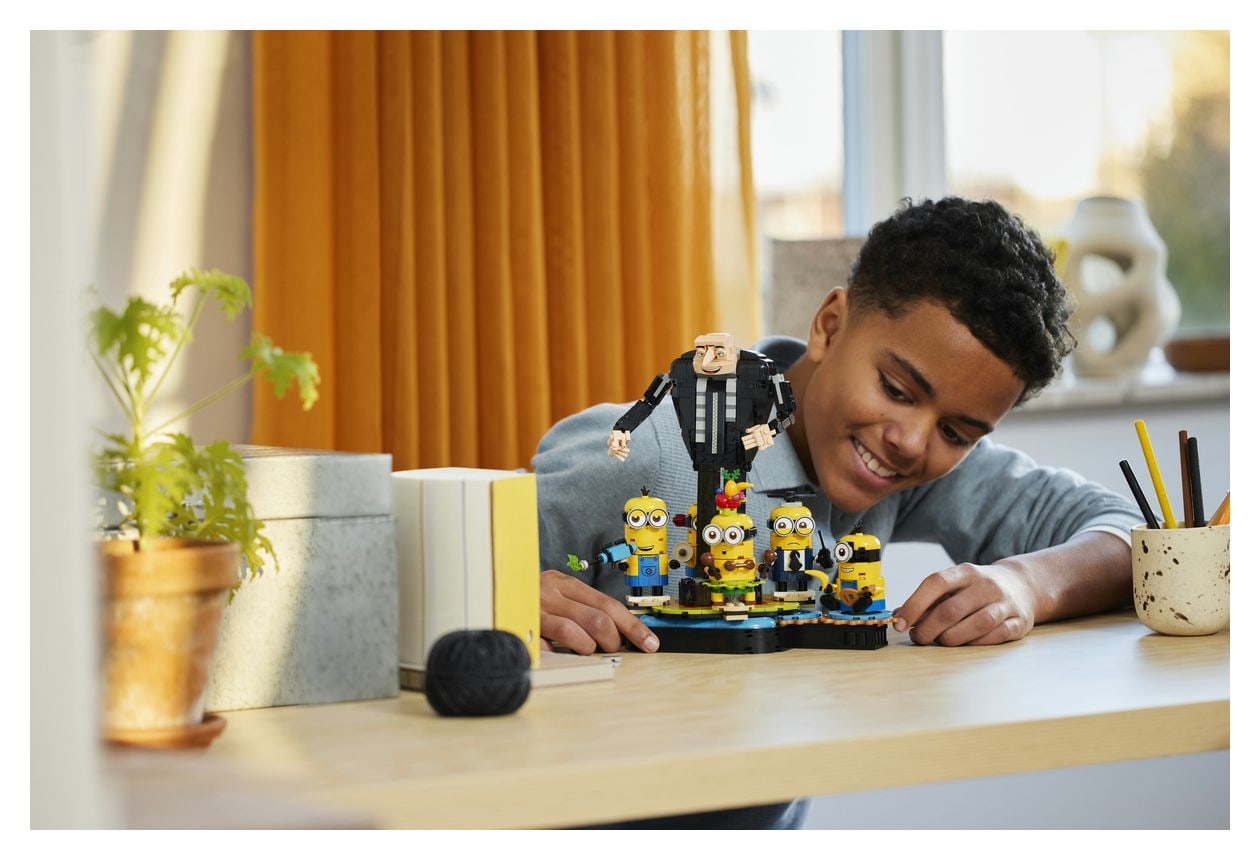 Gru und die Minions aus LEGO® Steinen 