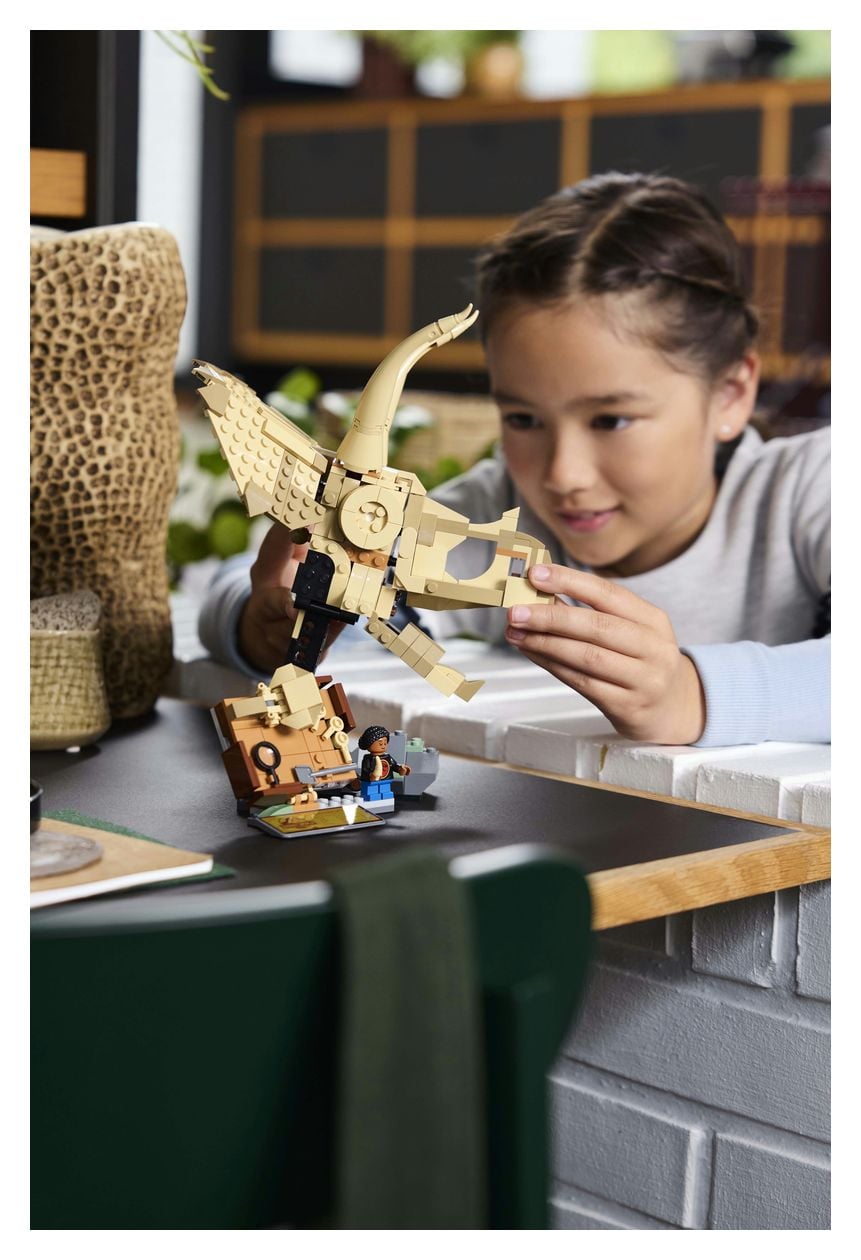 Jurassic World Dinosaurier-Fossilien Triceratops-Schädel Bauset 468 Teile  (Mehrfarbig) 