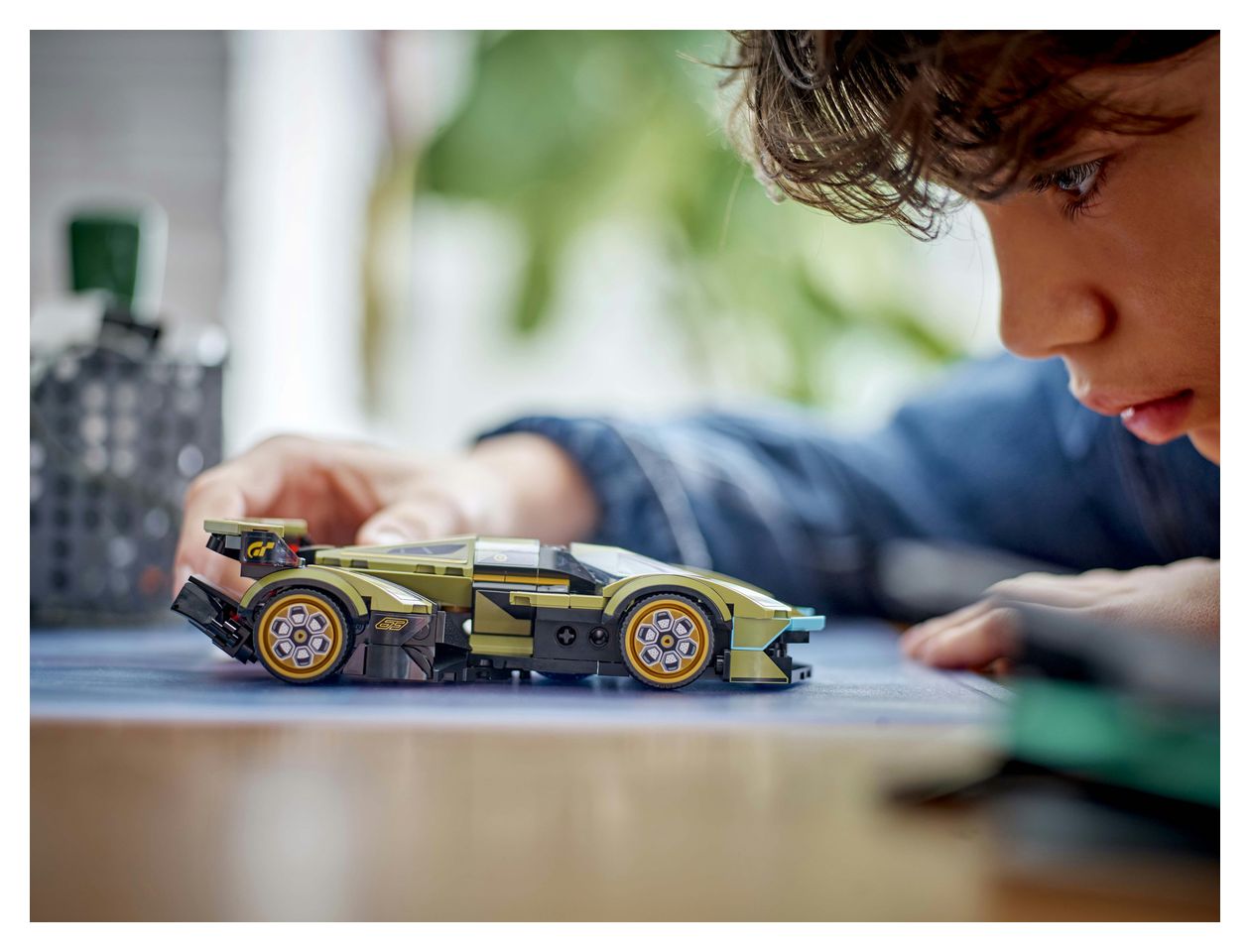 Lamborghini Lambo V12 Vision GT Supersportwagen 