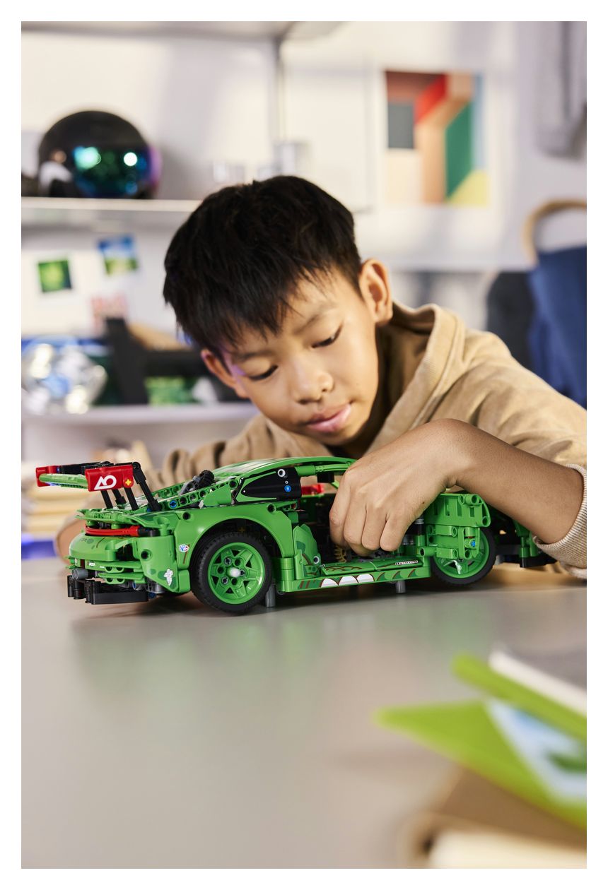 Porsche 911 GT3 R REXY AO Racing Rennwagen 