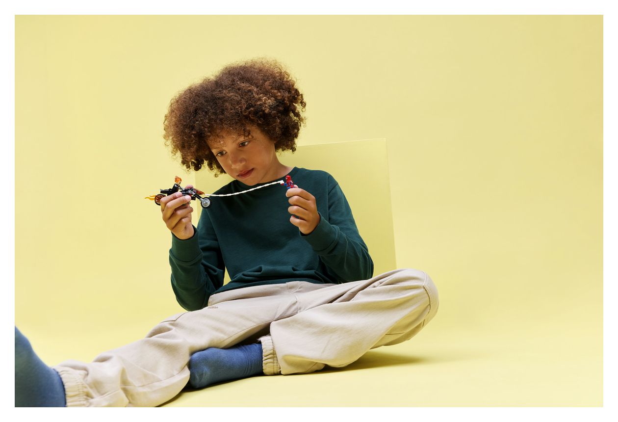 Spider-Man vs. Ghost Rider auf seinem Motorrad 