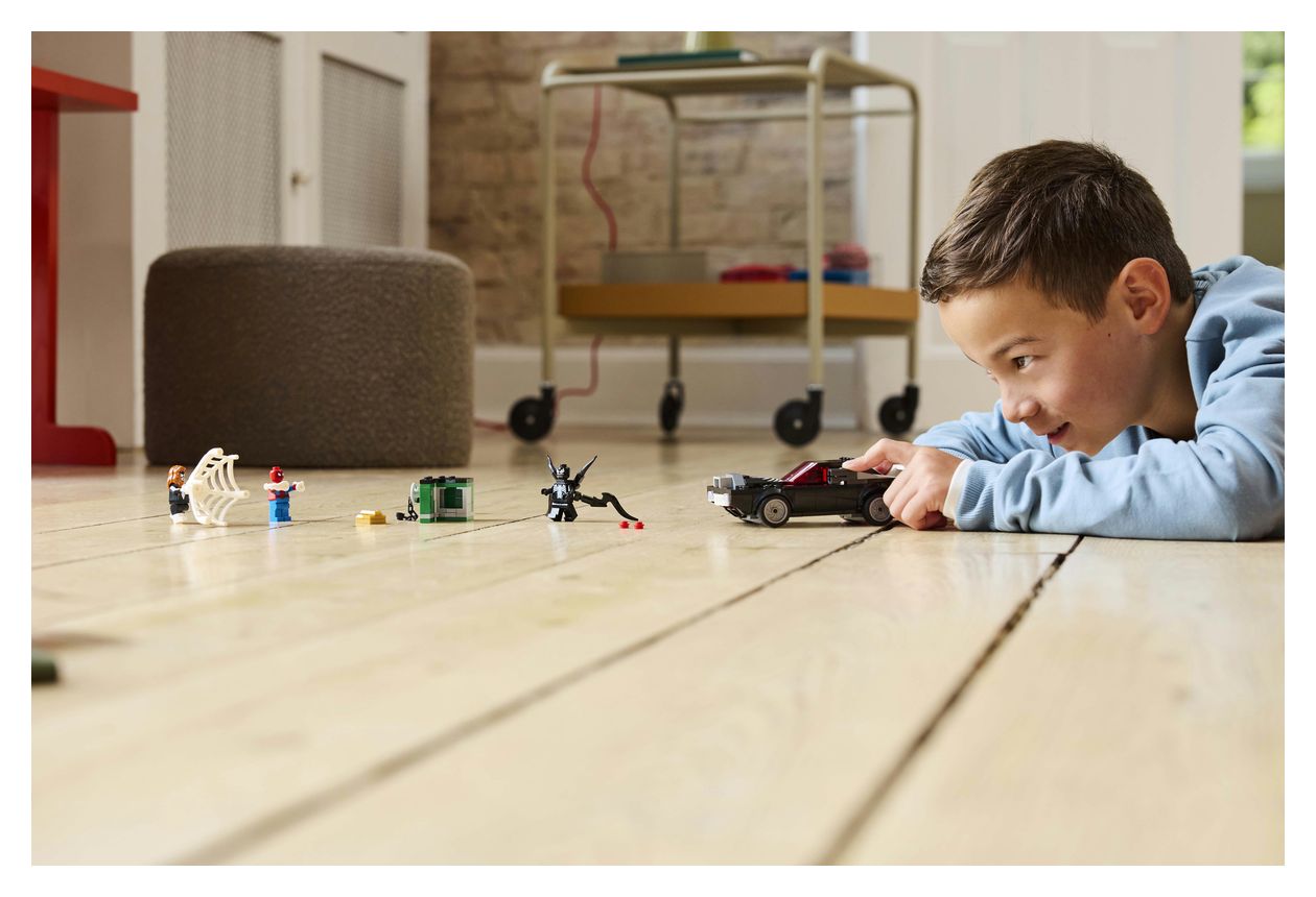 Spider-Man vs. Venom Muscle-Car 