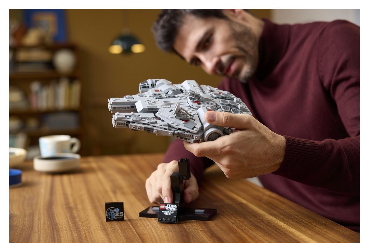 Star Wars Millennium Falke Bauset 921 Teile  (Mehrfarbig) 