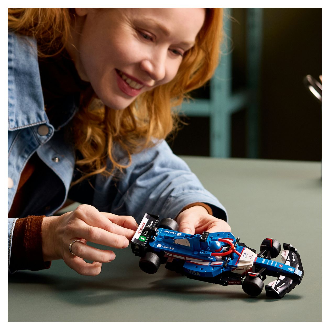 Visa Cash App RB VCARB 01 F1® Rennauto 