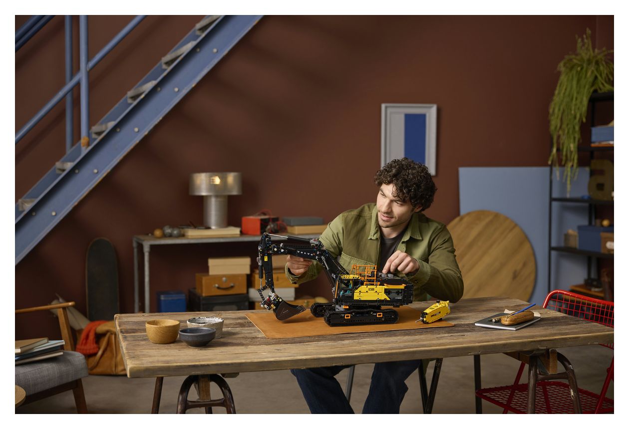 Volvo EC500 Hybrid Bagger 