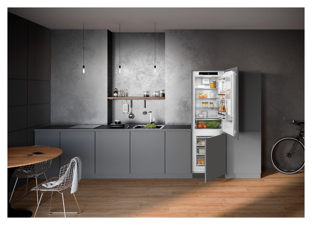 ICNe5103-22 183 l / 70 l Einbau Kühl-/Gefrierkombination 227 kWh NoFrost 