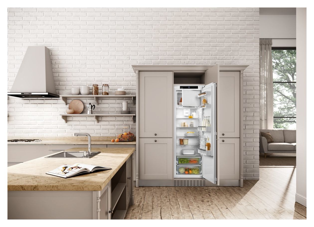 IRe5101-22 259 l 178,8 cm Einbaukühlschrank EEK: E 171 kWh Jahr 