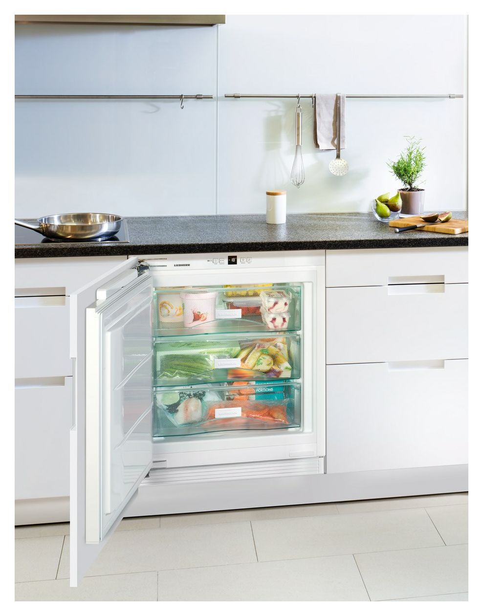 SUIG1514-26 Comfort 95 l Einbau Gefrierschrank 141 kWh Jahr 
