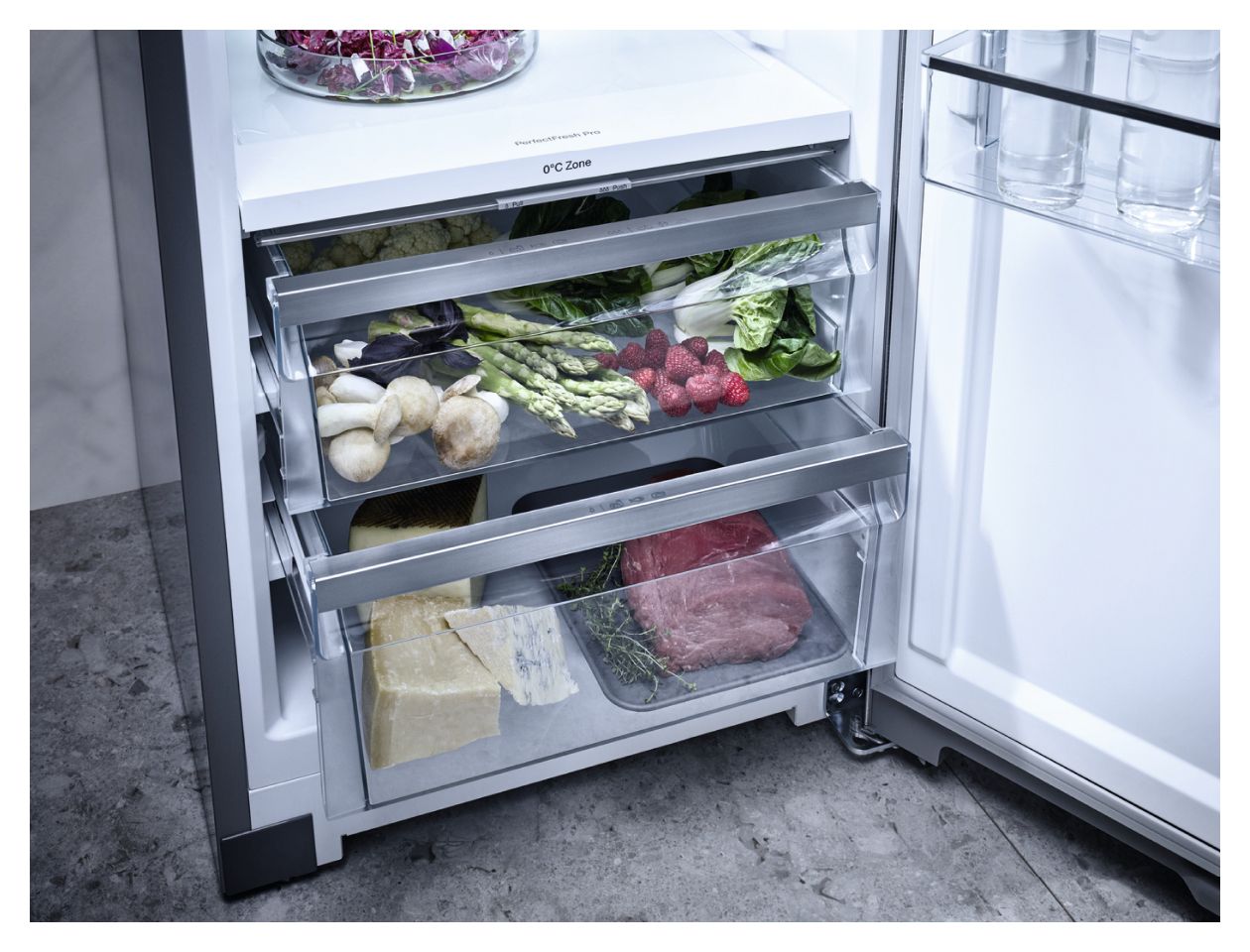 K4776ED 351 l Kühlschrank freistehend EEK: E 205 kWh Jahr  (Silber) 