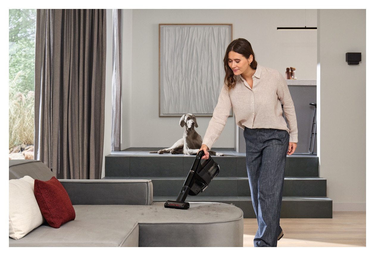 Triflex HX3 Cat & Dog Handstaubsauger Beutellos bis 70 min Laufzeit 25,2 V HEPA  (Schwarz) 