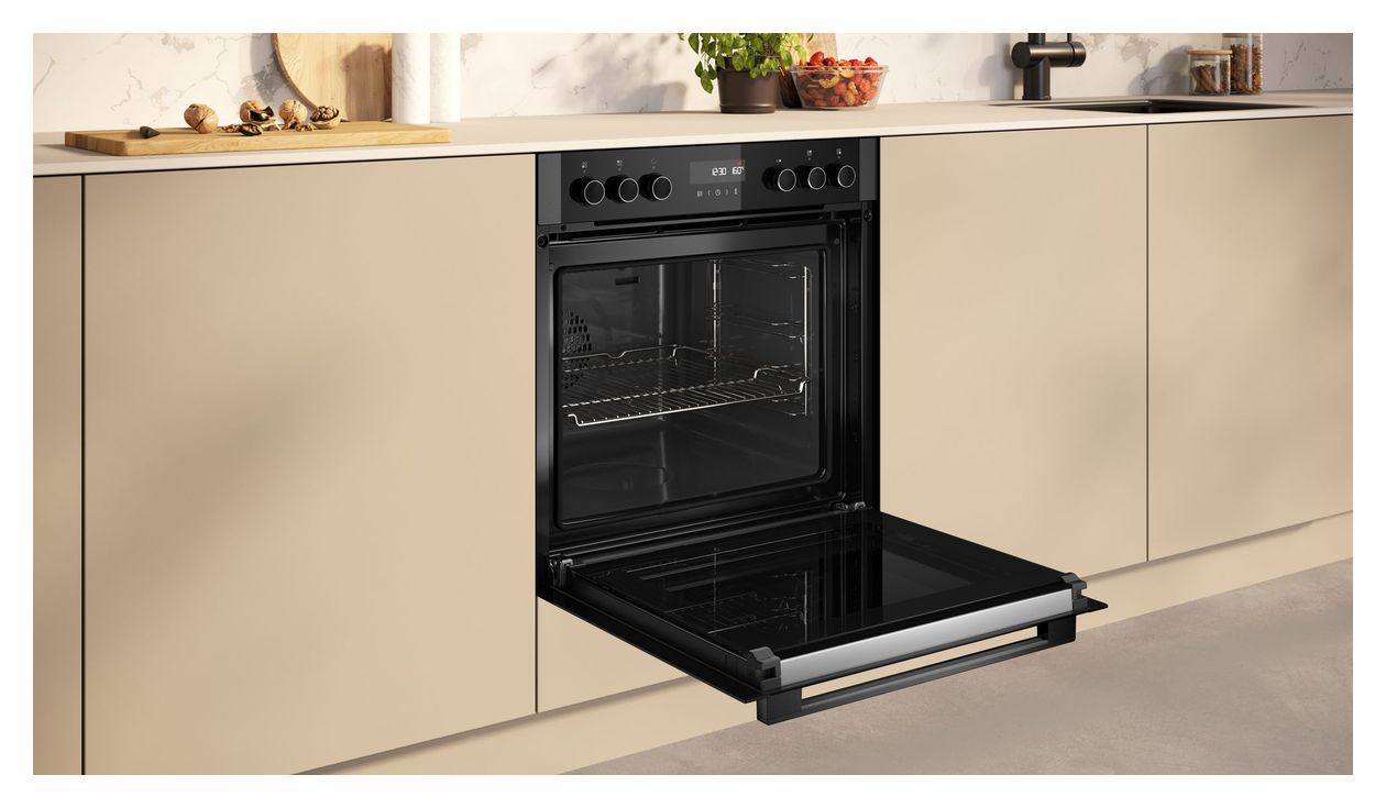 HMK320SIP (E2ACH7AG4 + M56SBF1M0 + Z1608BX0) Herdset groß AutoClean EasyClean mit 60 cm Induktions Kochfeld 