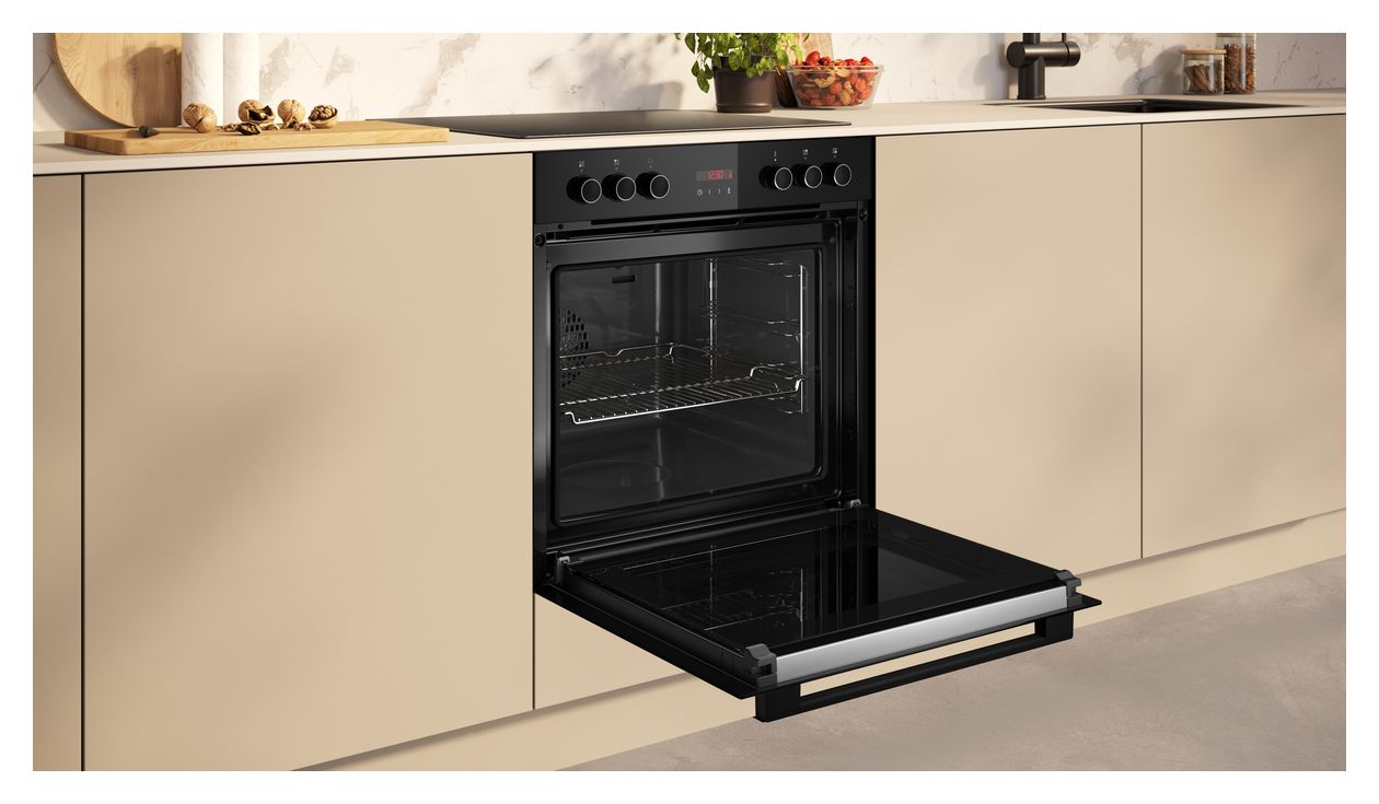 N30 E2CCG6AK4 Einbauherd (ohne Kochfeld) groß EEK: A+ AutoClean 