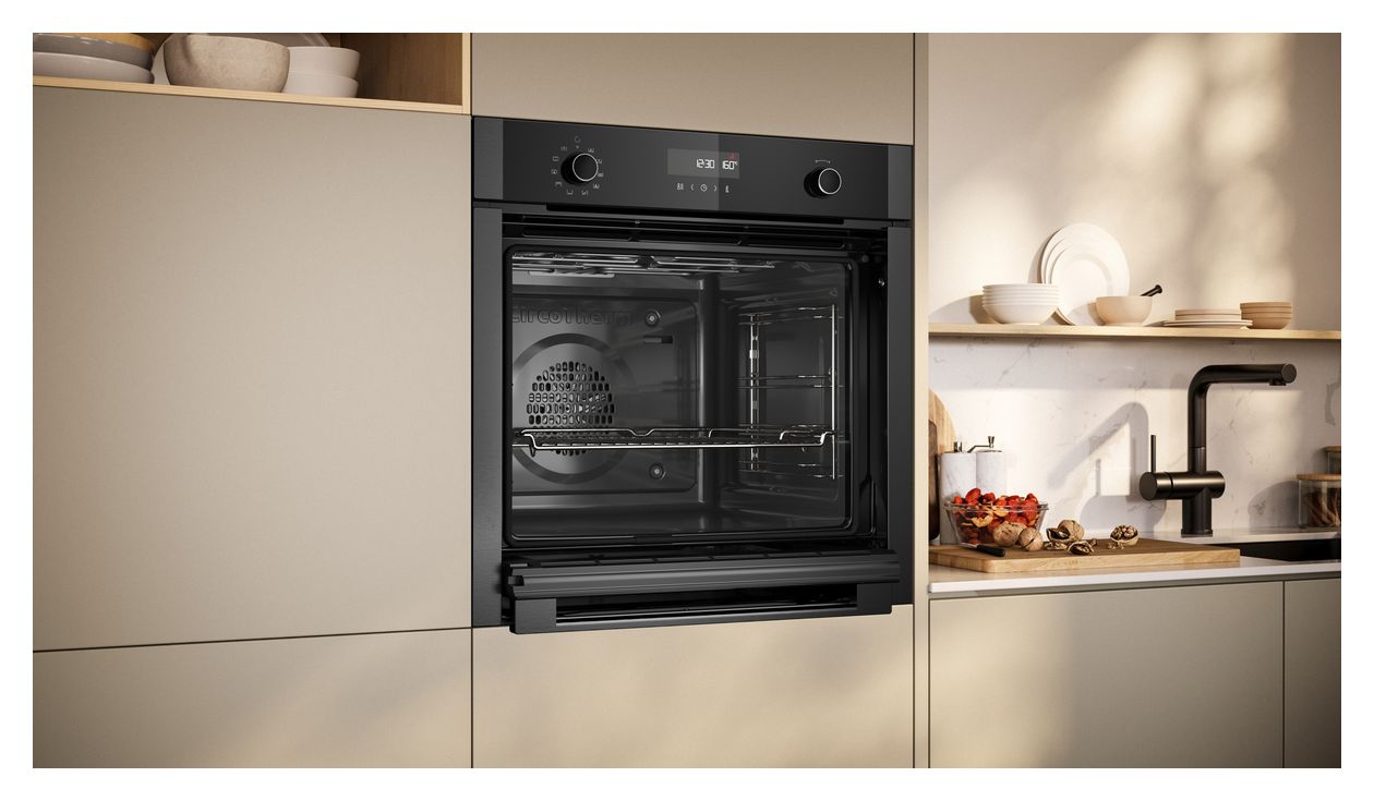 N50 B6ACH7AG3 Einbaubackofen groß AutoClean 