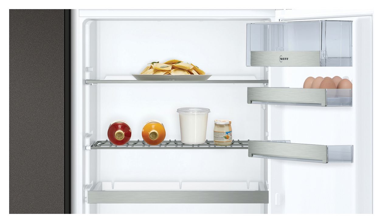 N70 KI6773FE1 169 l / 62 l 158 cm Einbau Kühl-/Gefrierkombination 207 kWh NoFrost 