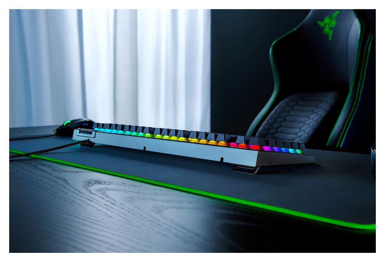 BlackWidow V4 X RGB-LED Gaming Tastatur USB  (Schwarz) 
