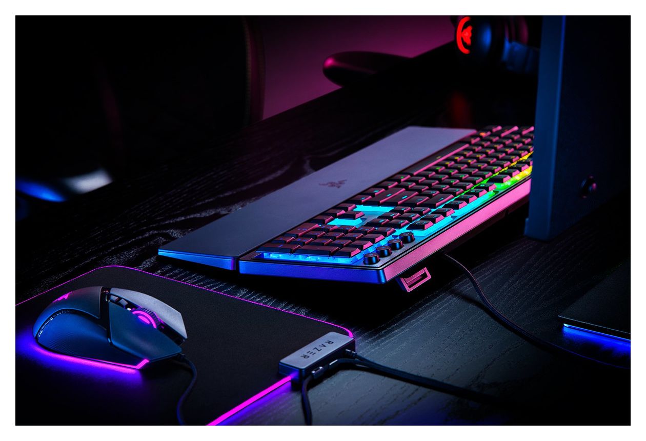 Ornata V3 RGB-LED Gaming Tastatur USB  (Schwarz) 