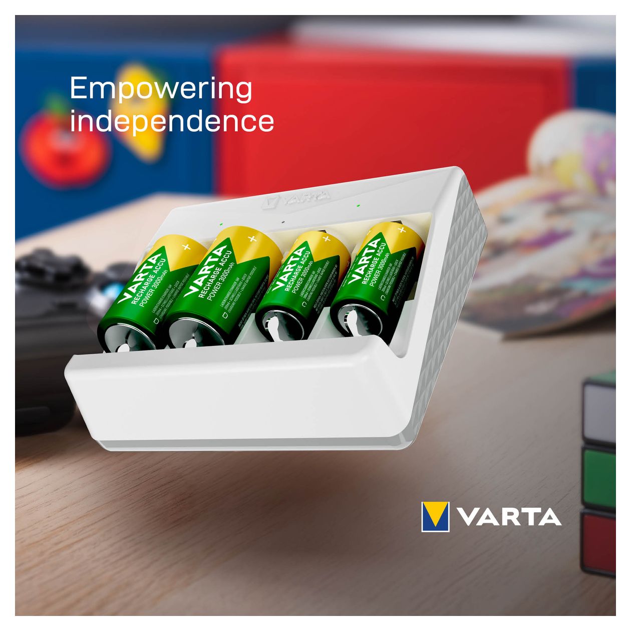 Akku Ladegerät, Batterieladegerät für wiederaufladbare Batterien, lädt 2 oder 4 AA, AAA, C, D oder 1x 9V gleichzeitig, Universal Charger, mit Sicherheitsabschaltung, unbestückt 