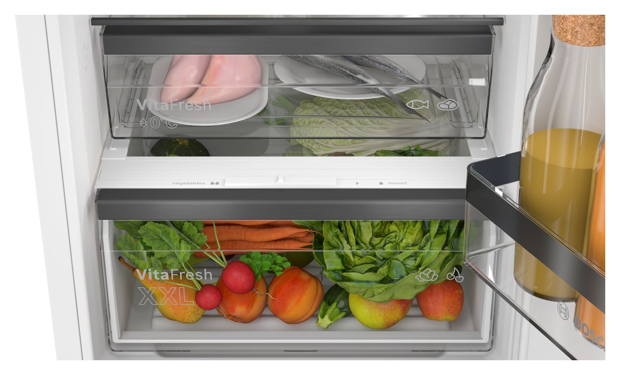 Serie 4 KIN96SFD0 215 l Kühlteil 75 l Gefrierteil 194 cm Einbau Kühl-/Gefrierkombination NoFrost 