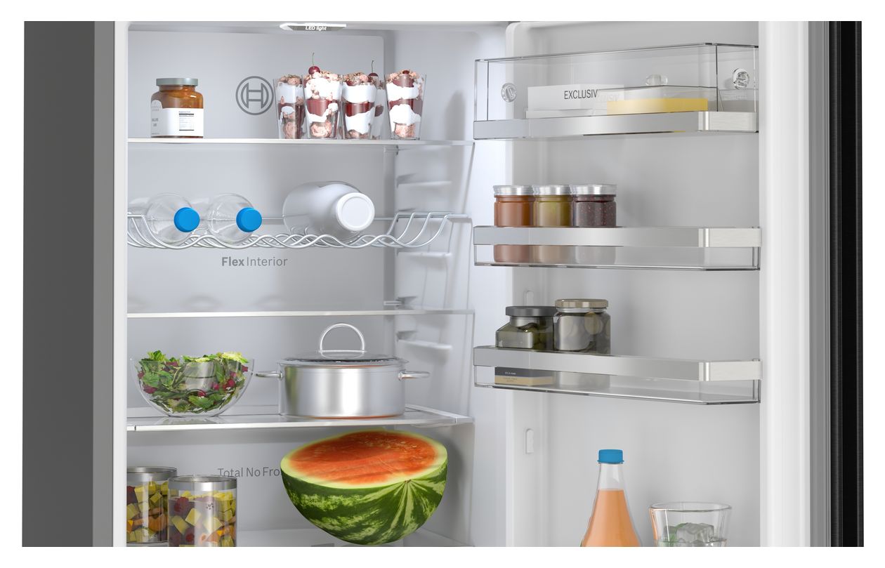 Serie 4 KGN39EXCF 260 l / 103 l Kühl-Gefrierkombi freistehend NoFrost 162 kWh Jahr  (Schwarz, Edelstahl) 