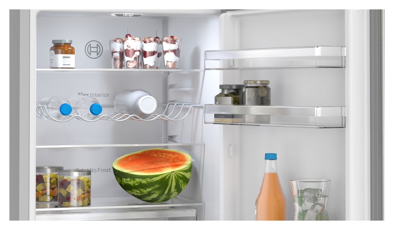 Serie 4 MKK67GNIBN (KGN36VIBT + KSZGGM00) 218 l / 103 l Kühl-Gefrierkombi freistehend NoFrost 127 kWh Jahr  (Edelstahl) 