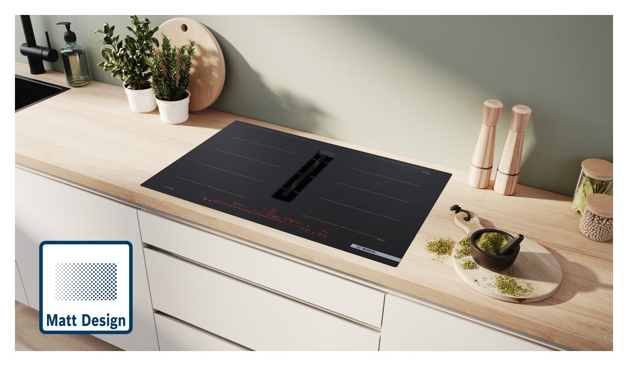 Serie 8 PXX82BD56E autarkes 80 cm Induktionskochfeld 4 Kochzonen mit integriertem Dunstabzug 