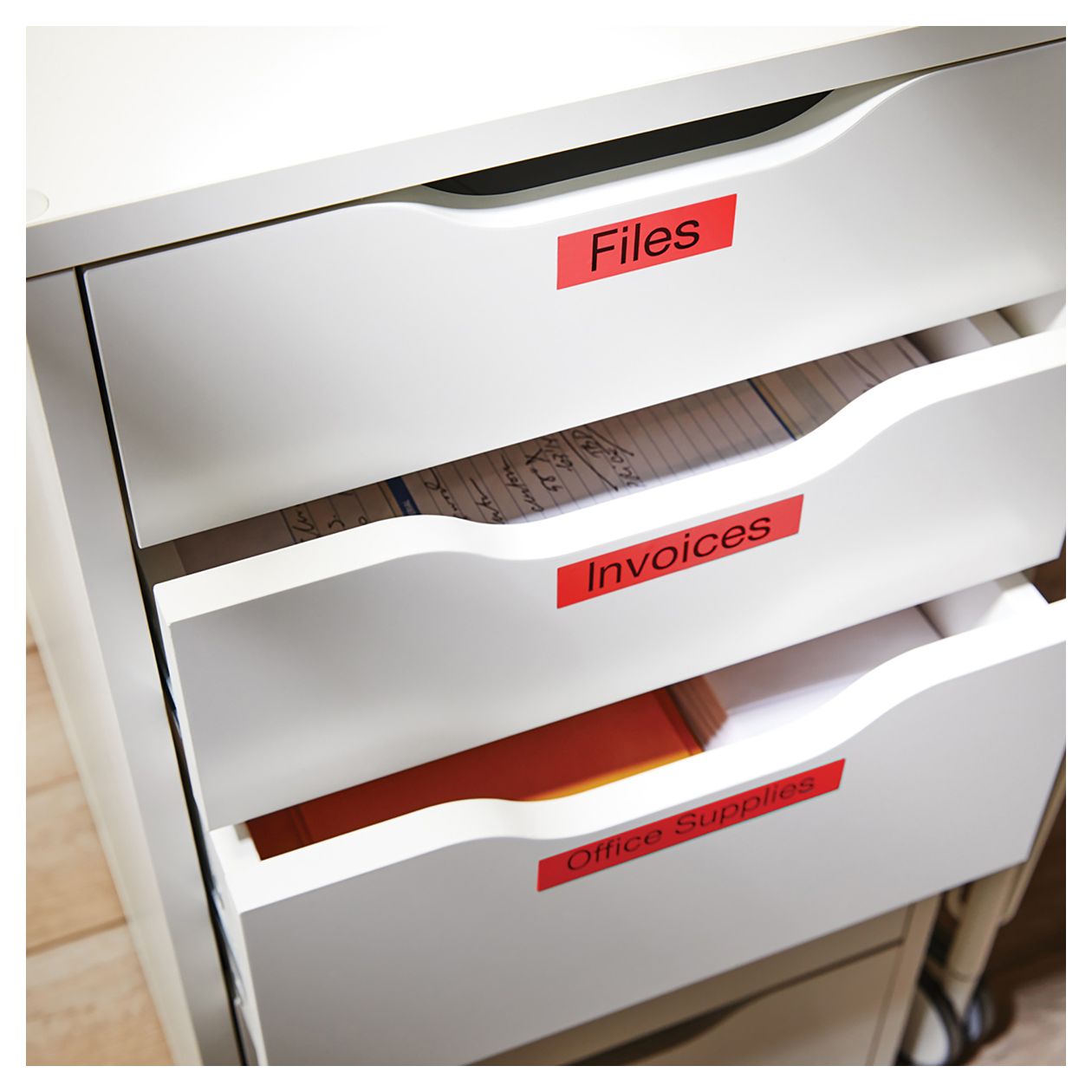 DYMO Original D1-Etikettenband | schwarz auf rot | 24 mm x 7 m | selbstklebendes Schriftband | für LabelManager-Beschriftungsgerät 