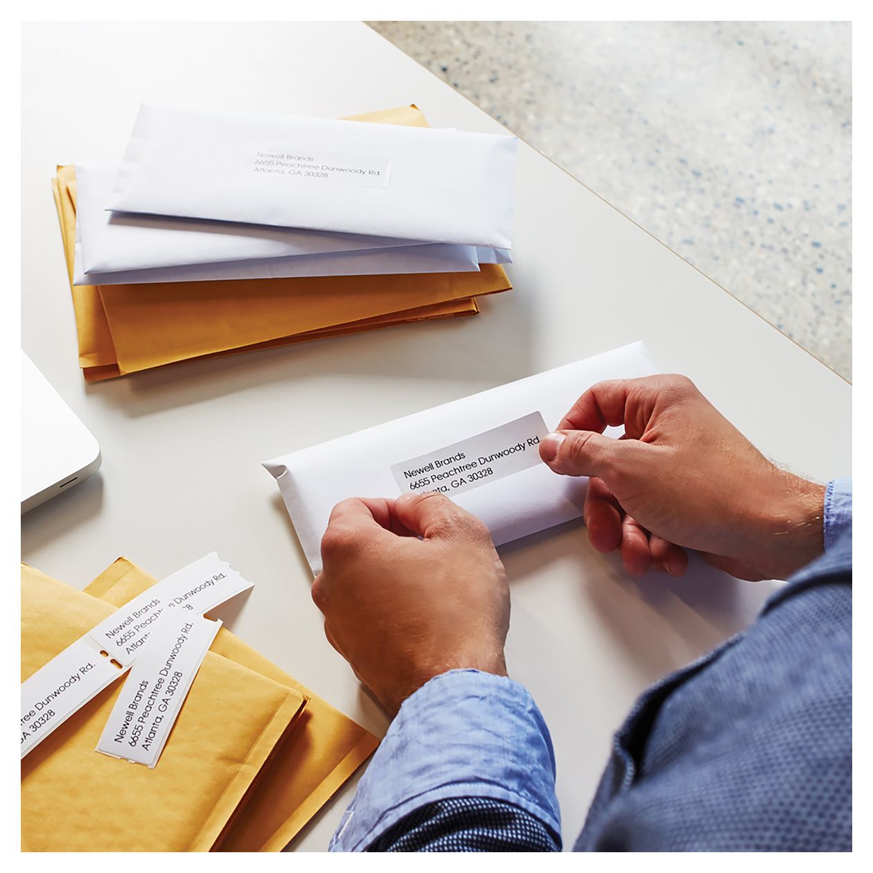 DYMO Original LabelWriter Adressetiketten (Groß) | 36 mm x 89 mm | 24 Rollen mit je 260 leicht ablösbaren Etiketten (6.240 Etiketten) | selbstklebende Etiketten | für LabelWriter-Beschriftungsgerät 