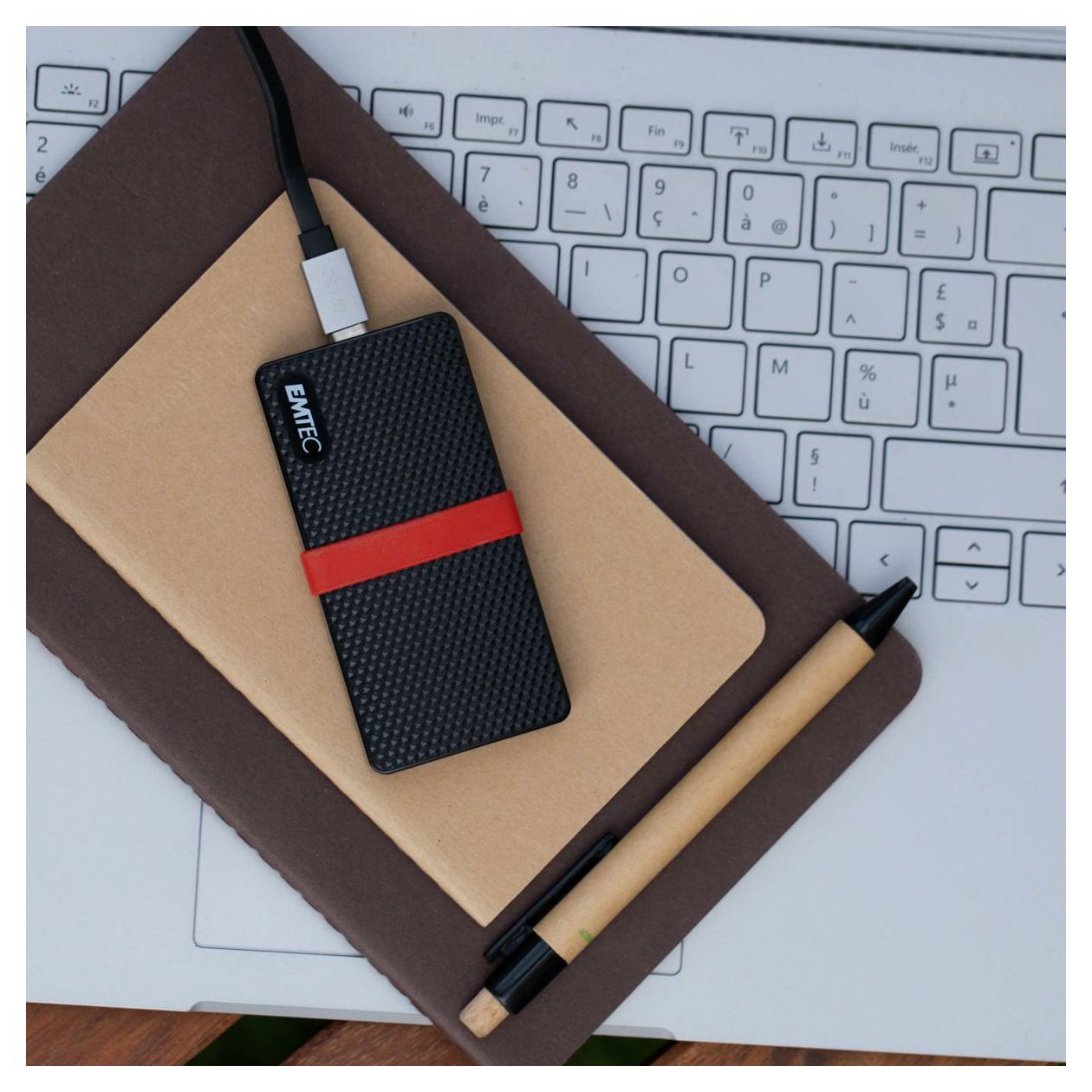 X200 Portable Power Plus 2 TB SSD  (Schwarz) 