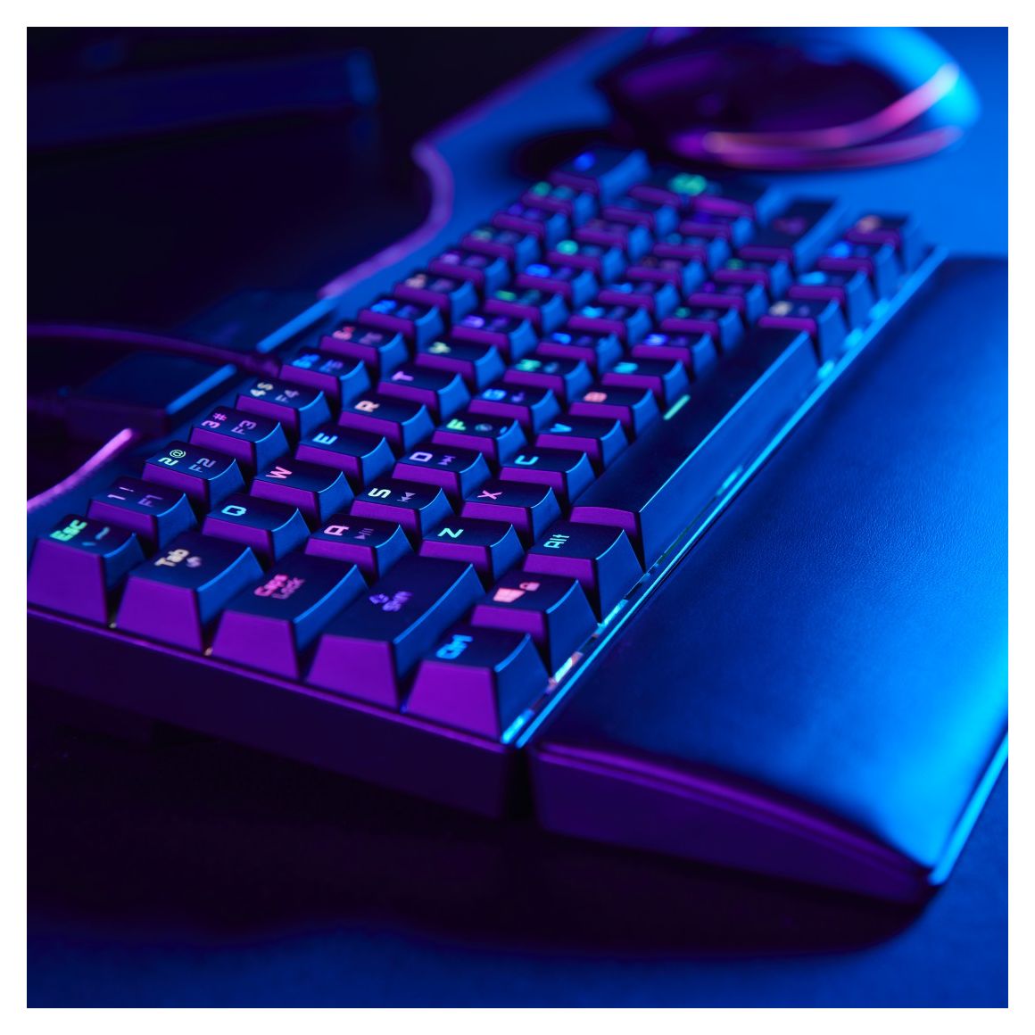 uRage Exodus 760 RGB-LED Gaming Tastatur USB  (Schwarz) 