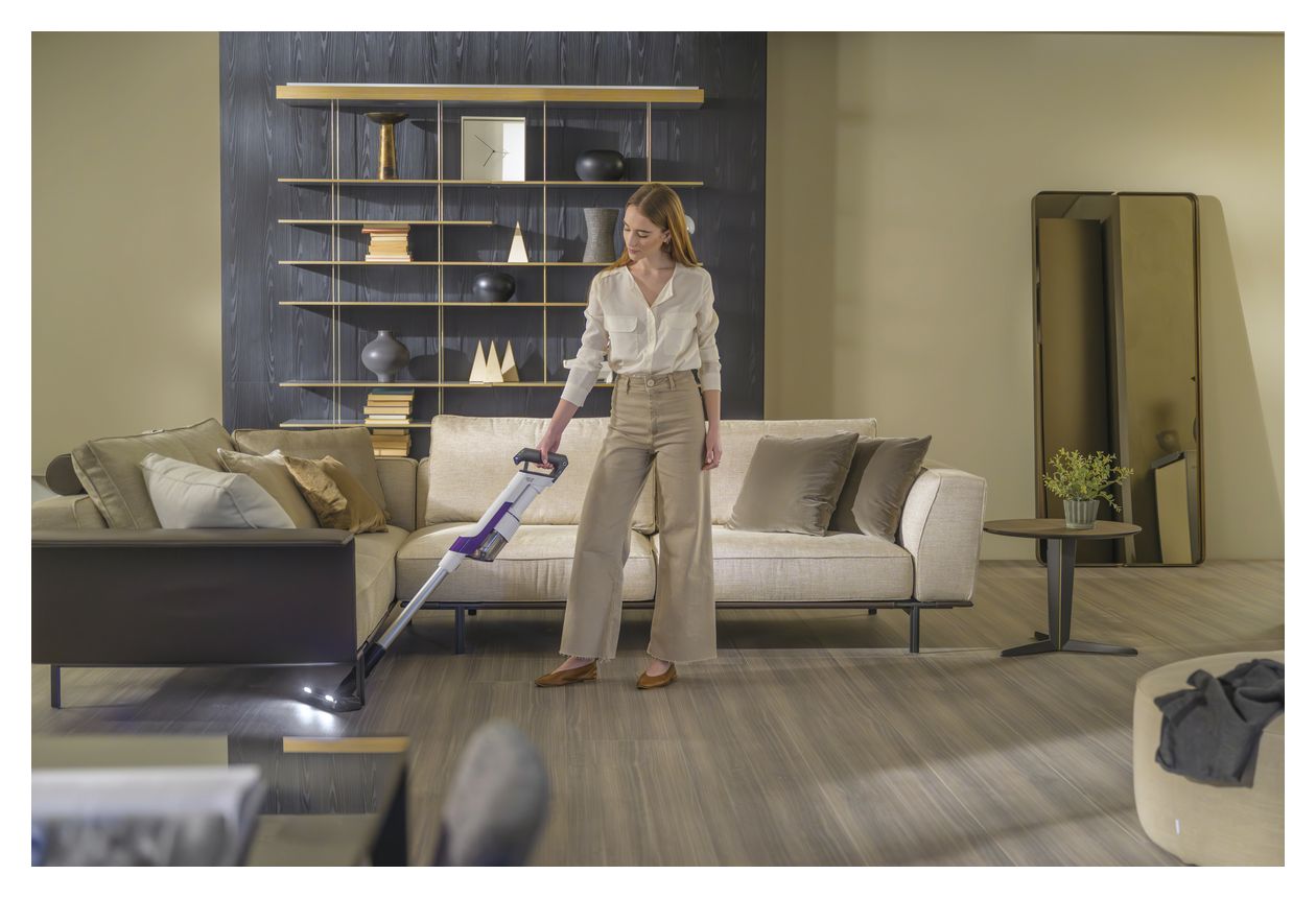 HF202P011 Handstaubsauger Beutellos bis 80 min Laufzeit 14,4 V EPA  (Violett) 