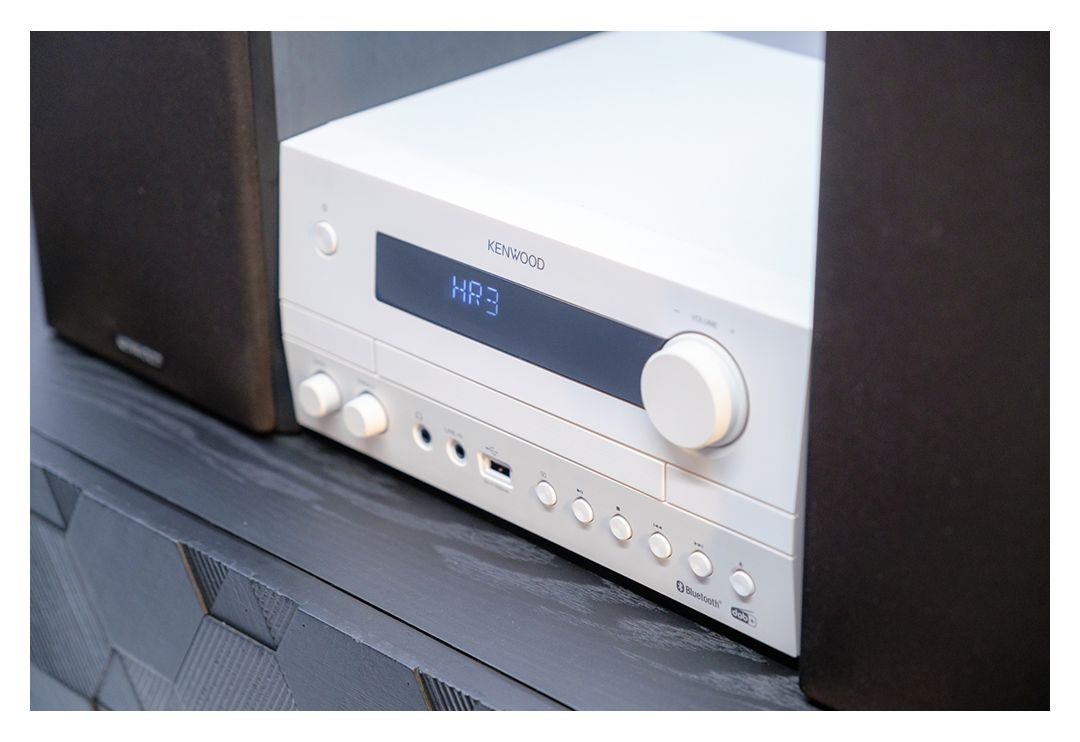 M-822DAB Heim-Audio-Mikrosystem DAB, DAB+, FM 50 W Bluetooth  (Schwarz, Weiß) 