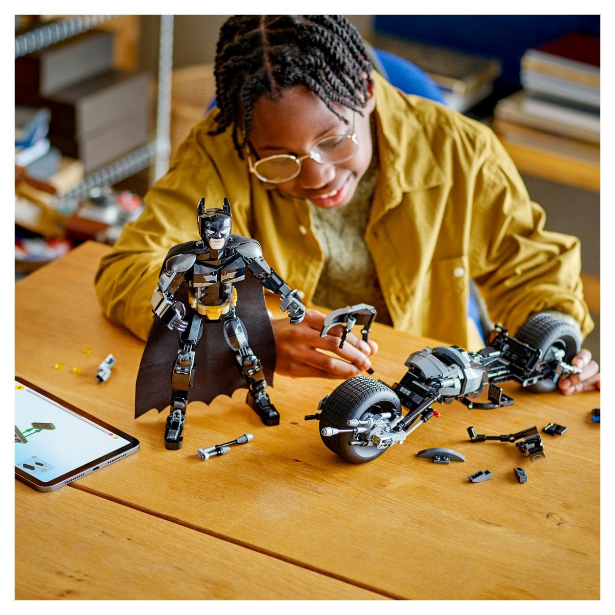 BatmanTM Baufigur mit dem Batpod 