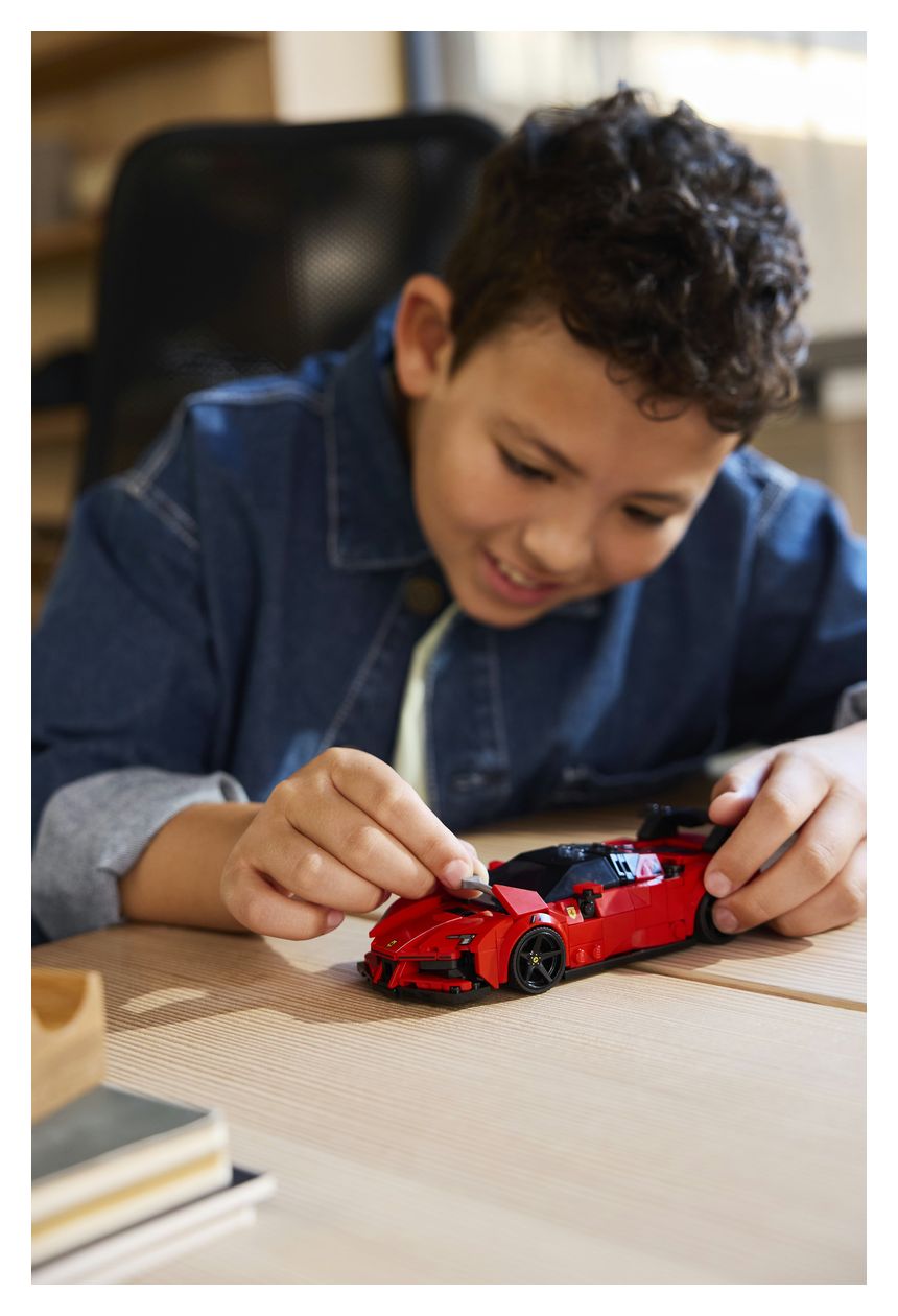 Ferrari SF90 XX Stradale Sportwagen 