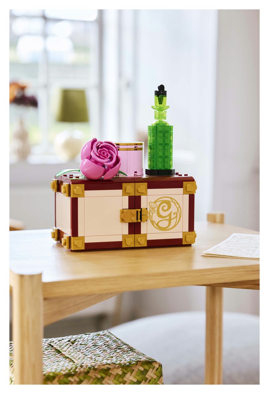 Glindas und Elphabas Schlafsaal 