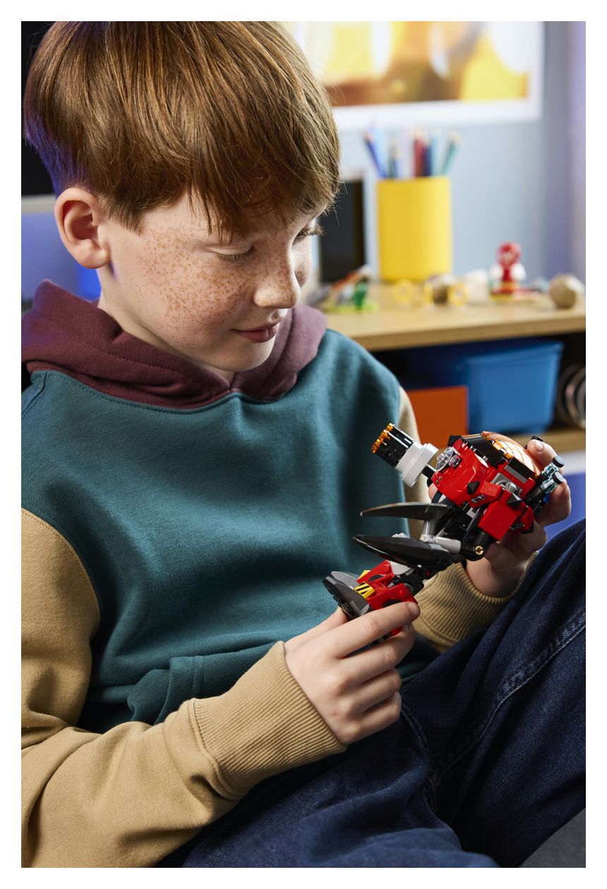 Knuckles vs. Dr. Eggmans Egg Crusher Mech 