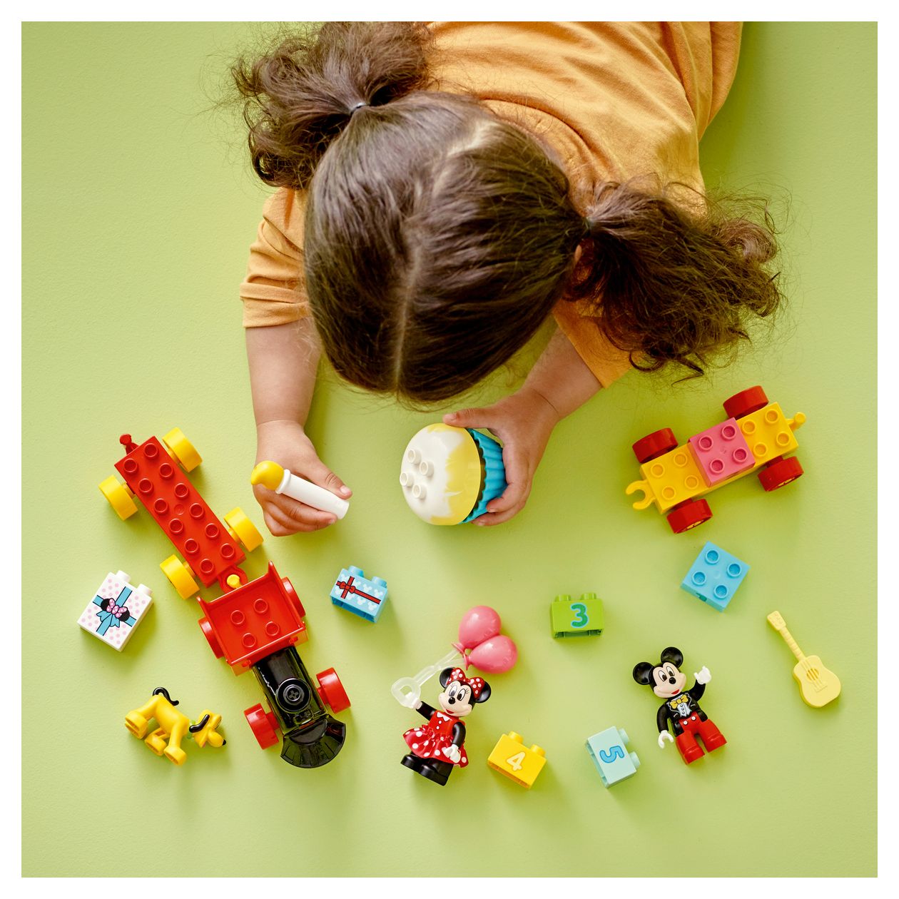 Mickys und Minnies Geburtstagszug 