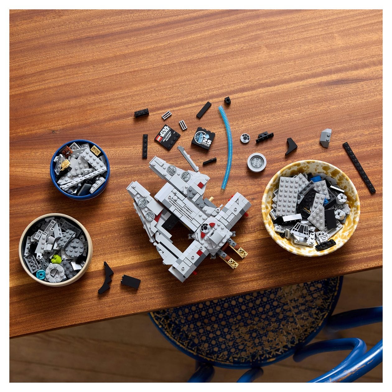 Star Wars Millennium Falke Bauset 921 Teile  (Mehrfarbig) 