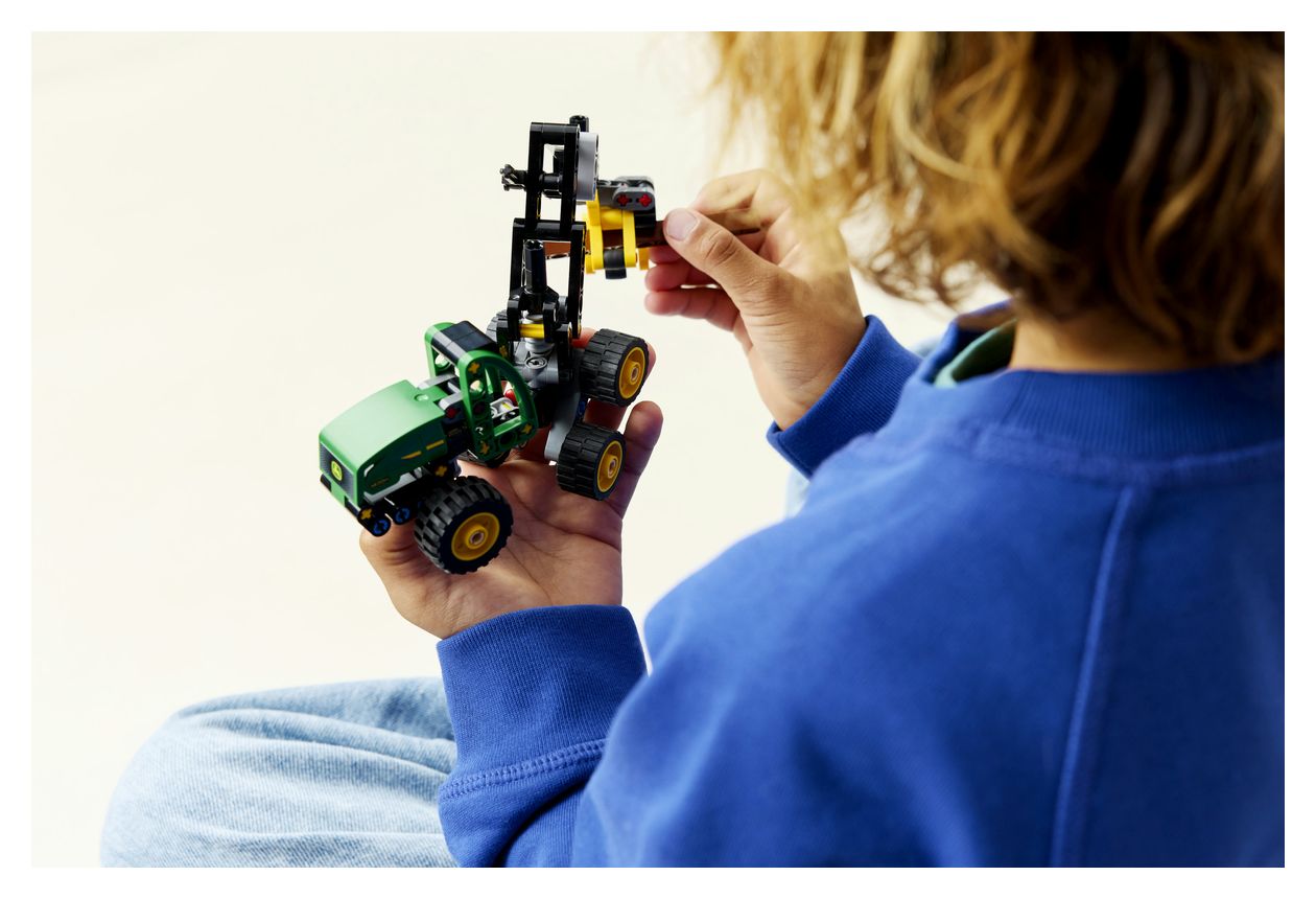 Technic John Deere 1470H Rad-Harvester Bauset 117 Teile  (Mehrfarbig) 