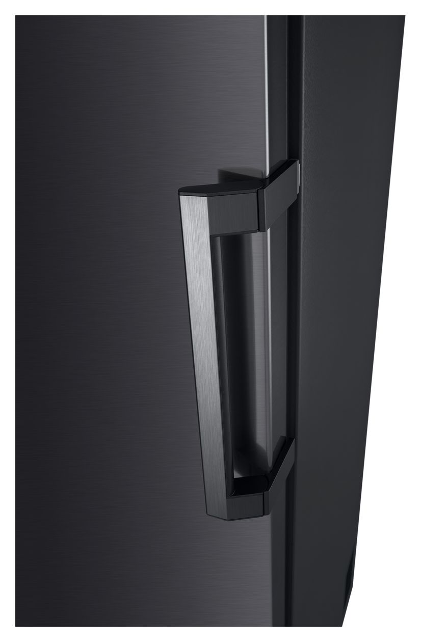 GFM61MCCSF 324 l / Kühlschrank freistehend EEK: D 211 kWh Jahr NoFrost  (Schwarz) 