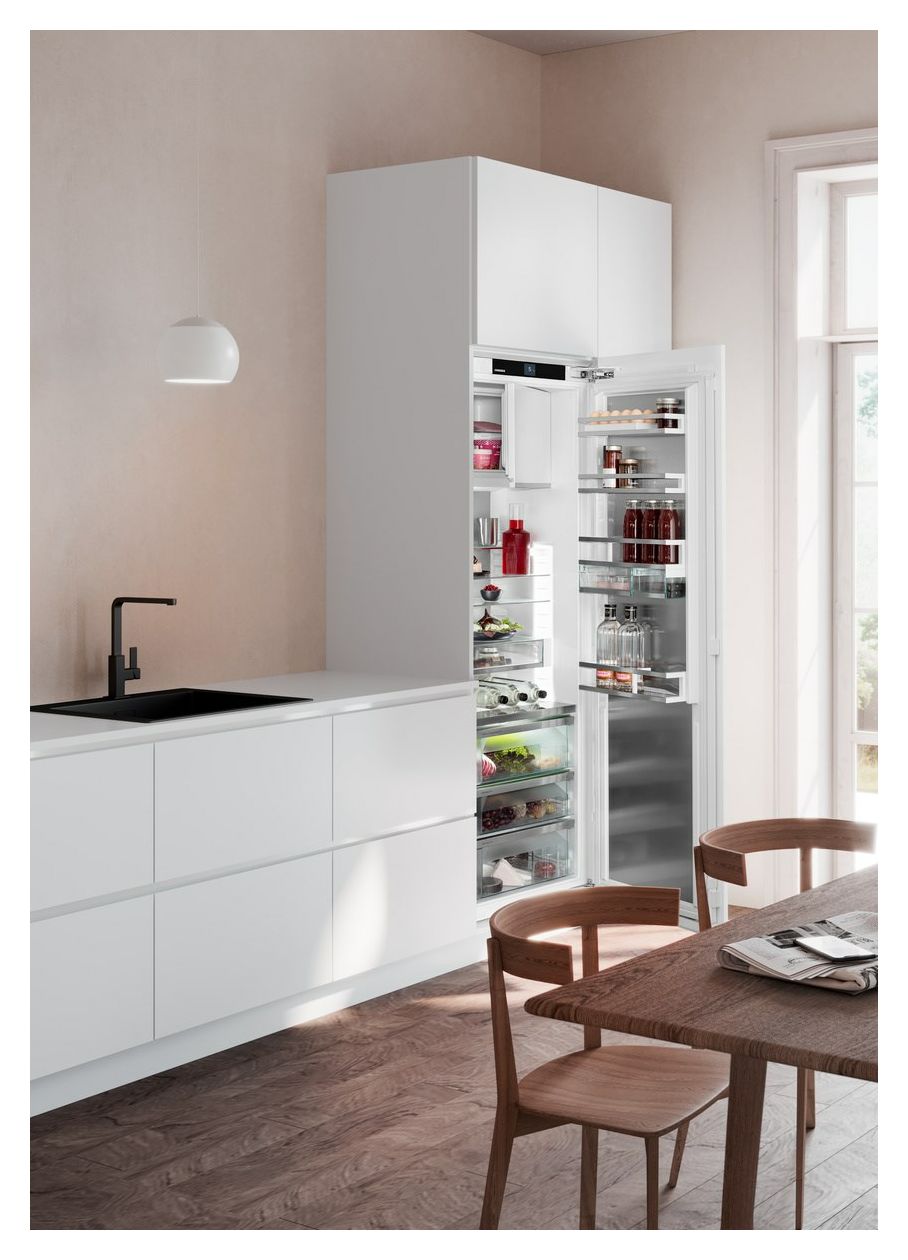IRBAc5171-22 250 l Einbaukühlschrank EEK: C 131 kWh Jahr 
