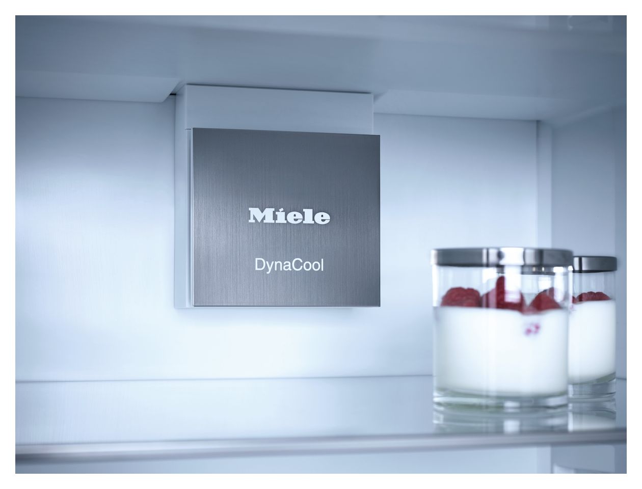 KFN7734E 183 l / 70 l Einbau Kühl-/Gefrierkombination 227 kWh NoFrost 